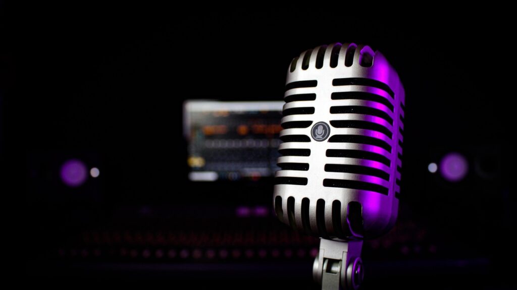 old microphone, mic, audio, audio equipment, microphone, studio, music, close up, mic, mic, mic, mic, mic, microphone, microphone, microphone, microphone